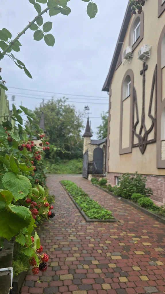 Фото готелю 2